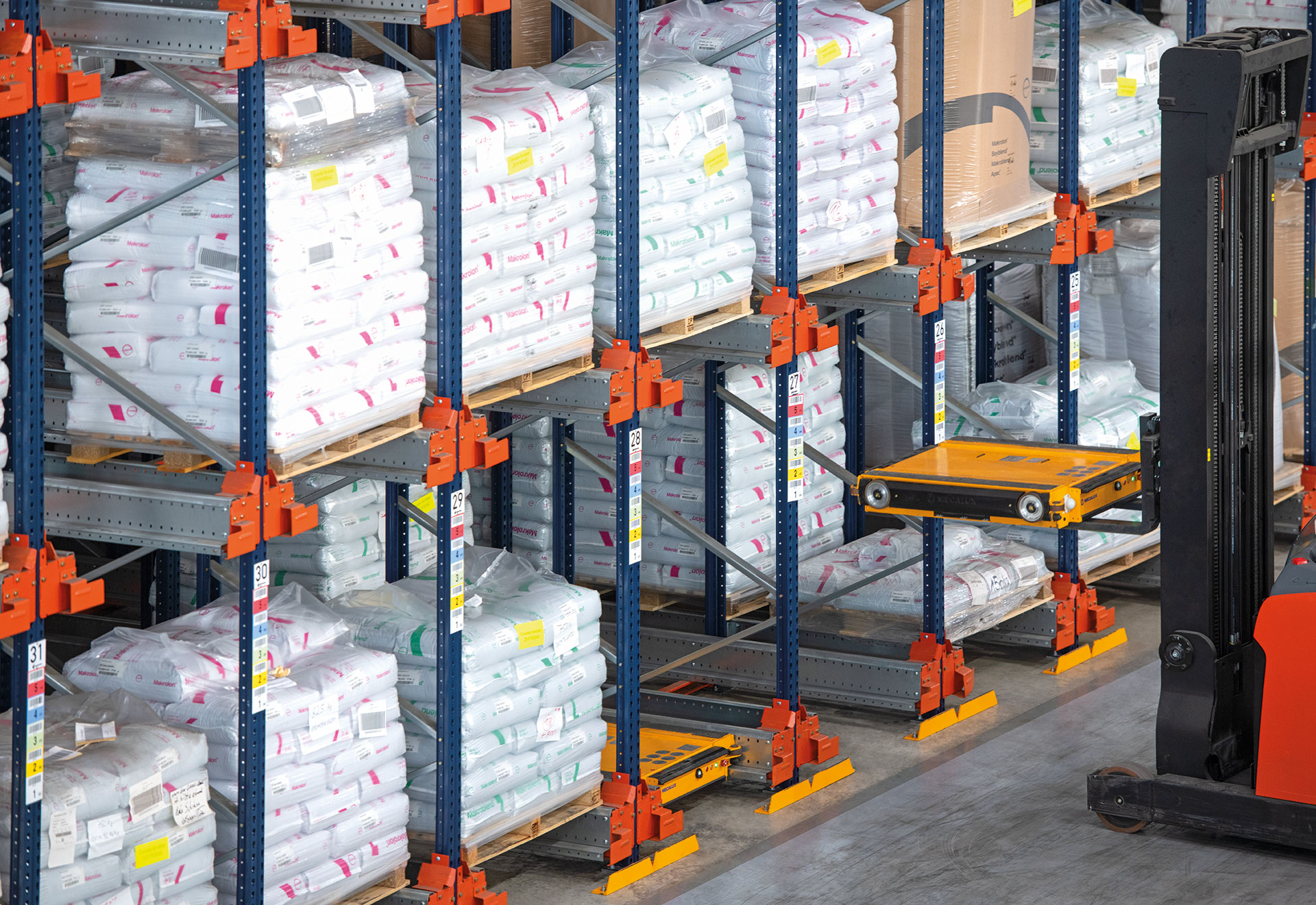 WISAG oversees 10,000 SKUs of multiple clients in its warehouses with Mecalux’s Easy WMS